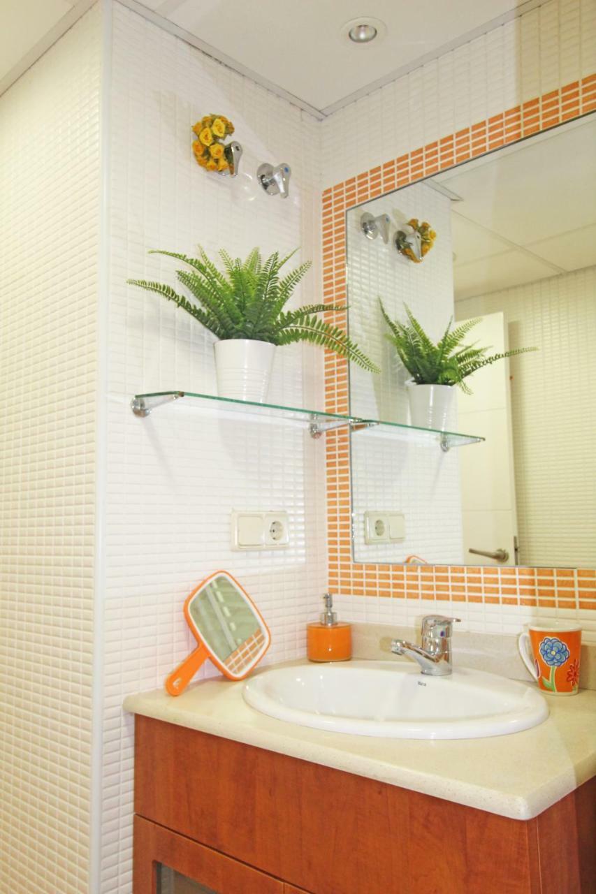 1A Linea Playa San Juan. Vistas. Piscina. Bbq. Gym Apartman El Campello Kültér fotó